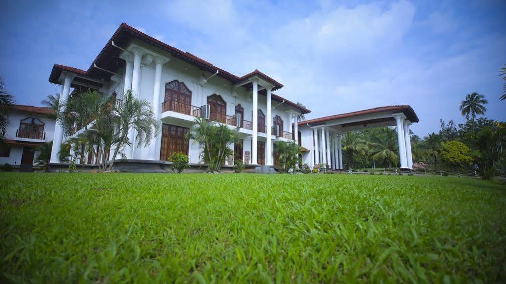 Hotel Yapahuwa Paradise Exterior photo